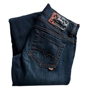 Hugo Boss Women’s Skinny Jean With Skull Patch Size 27/34